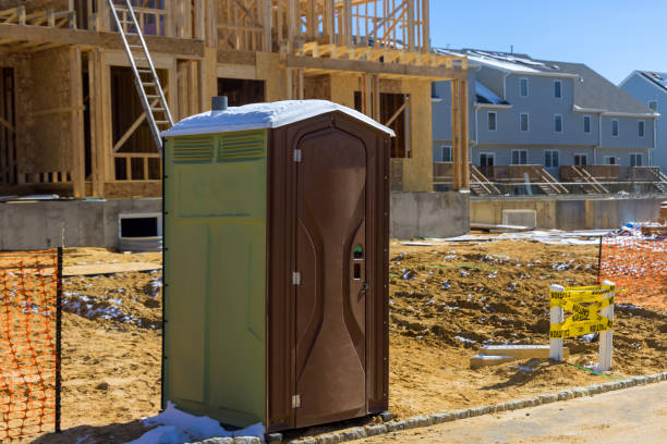 Best Porta potty rental near me  in Lakeland, NY